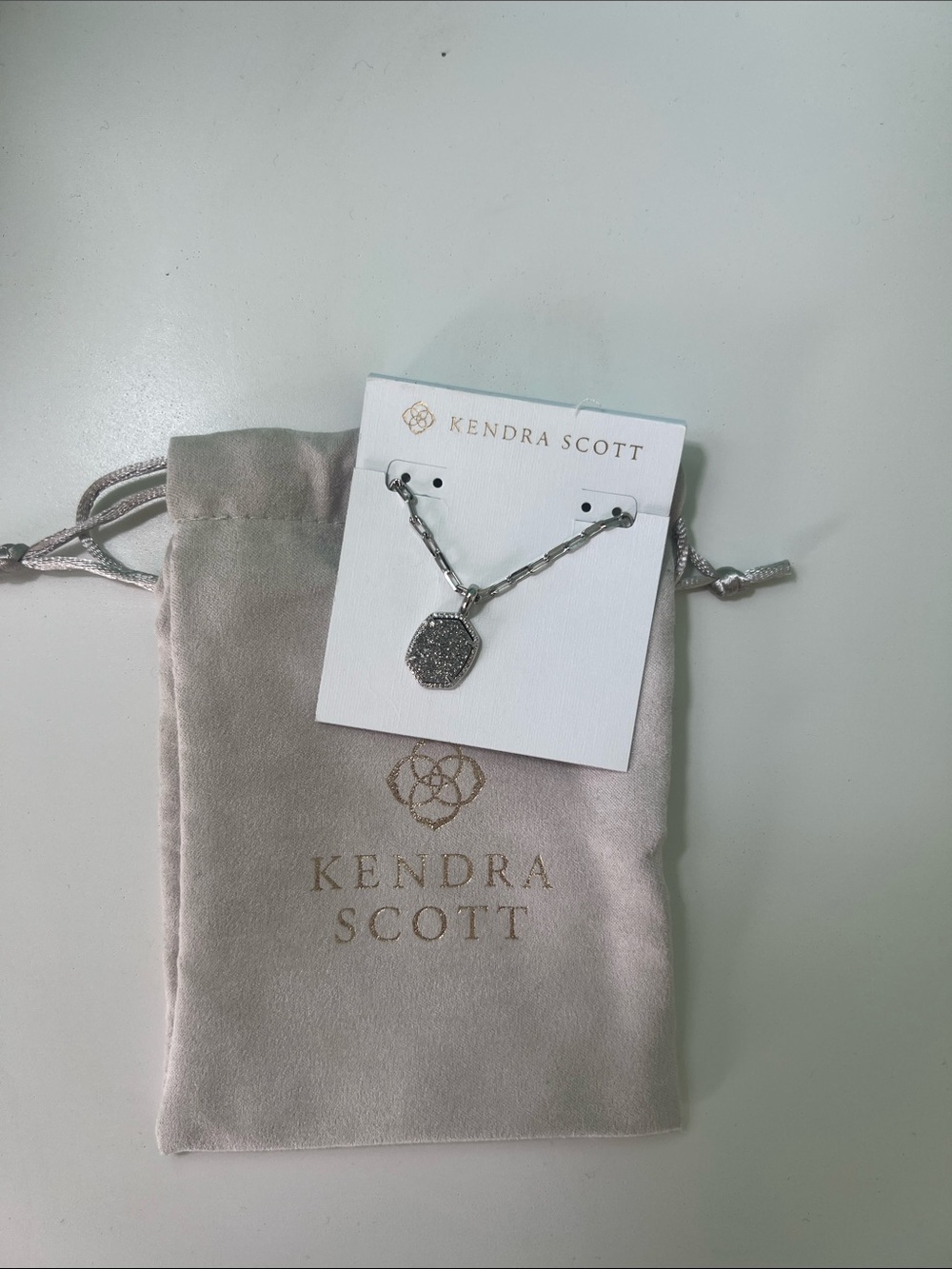 NWT Kendra Scott Daphne Necklace